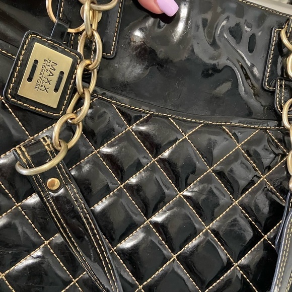 Maxx New York black patent quilted purse w gold chains on handles cheetah lining - Picture 4 of 9